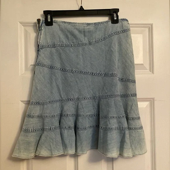 NEW with tag Urban Outfitters Denim Knee Length Skirt Size Small - Picture 3 of 6